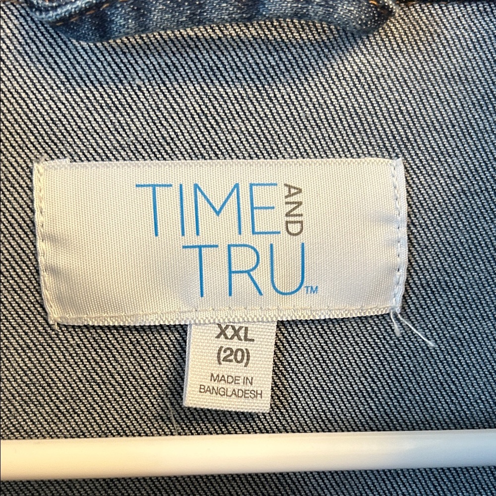 Time and Tru Classic Indigo Denim Jacket - Picture 2 of 5